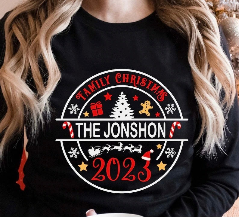 Family Christmas (Your Surname) 2023: Personalised Family Christmas T-Shirt (Short Sleeve)